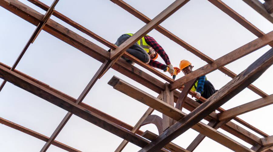 Professional gutter cleaning in Oakwood, TX